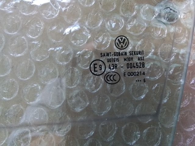 bontott VW JETTA Jobb hátsó Fixüveg (Ajtóban)