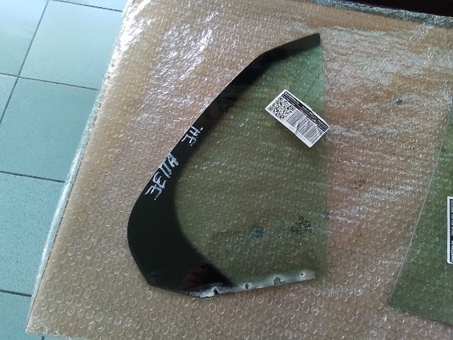 bontott VW JETTA Jobb hátsó Fixüveg (Ajtóban)