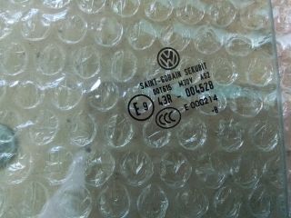 bontott VW JETTA Jobb hátsó Fixüveg (Ajtóban)