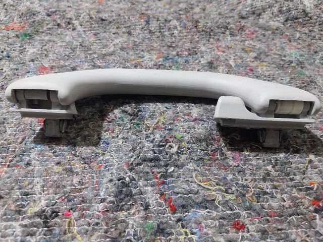 bontott VW JETTA Jobb hátsó Kapaszkodó (Felső)