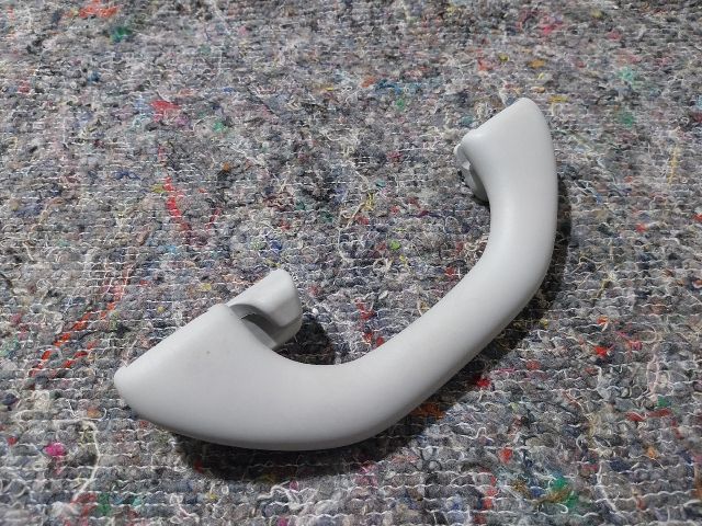 bontott VW JETTA Jobb hátsó Kapaszkodó (Felső)