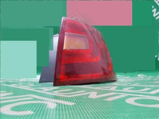 bontott VW JETTA Jobb Hátsó Lámpa