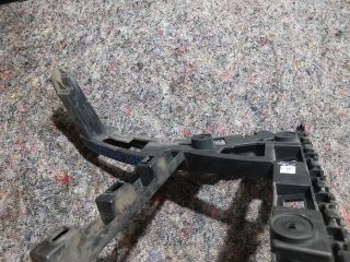 bontott VW JETTA Jobb hátsó Lökhárító Tartó (Műanyag)