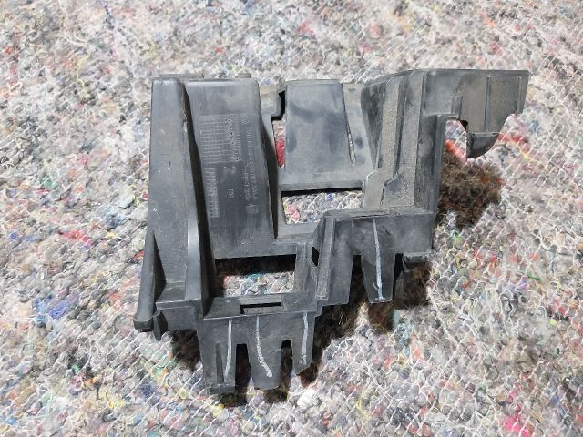 bontott VW JETTA Jobb hátsó Lökhárító Tartó (Műanyag)