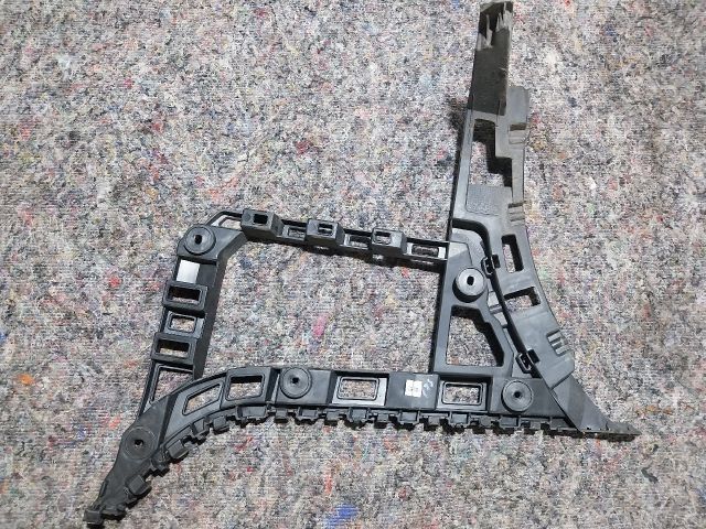 bontott VW JETTA Jobb hátsó Lökhárító Tartó (Műanyag)