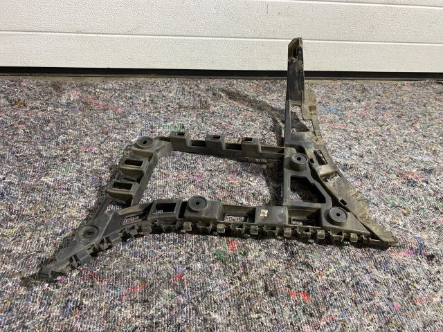 bontott VW JETTA Jobb hátsó Lökhárító Tartó (Műanyag)