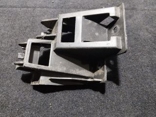 bontott VW JETTA Jobb hátsó Lökhárító Tartó (Műanyag)