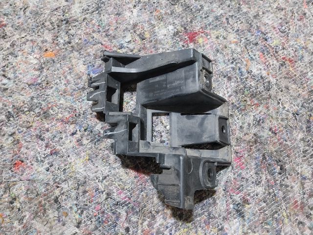 bontott VW JETTA Jobb hátsó Lökhárító Tartó (Műanyag)