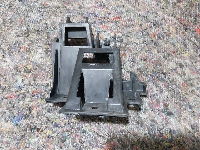 bontott VW JETTA Jobb hátsó Lökhárító Tartó (Műanyag)