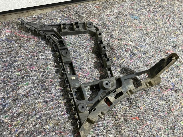 bontott VW JETTA Jobb hátsó Lökhárító Tartó (Műanyag)