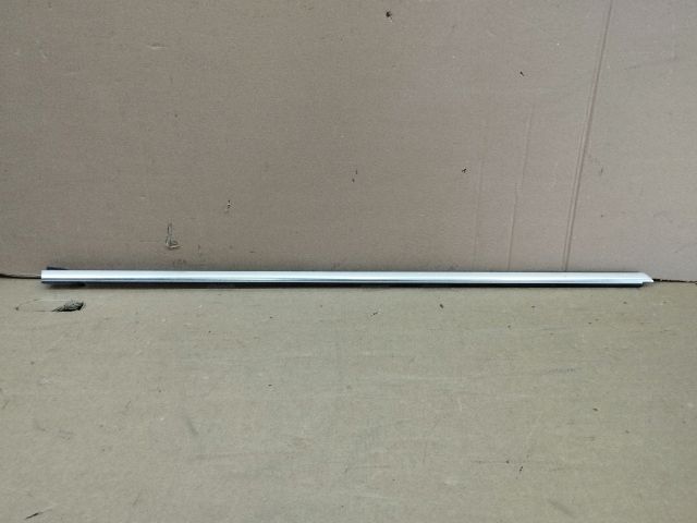 bontott VW JETTA Jobb hátsó Vízlehúzó Gumicsík