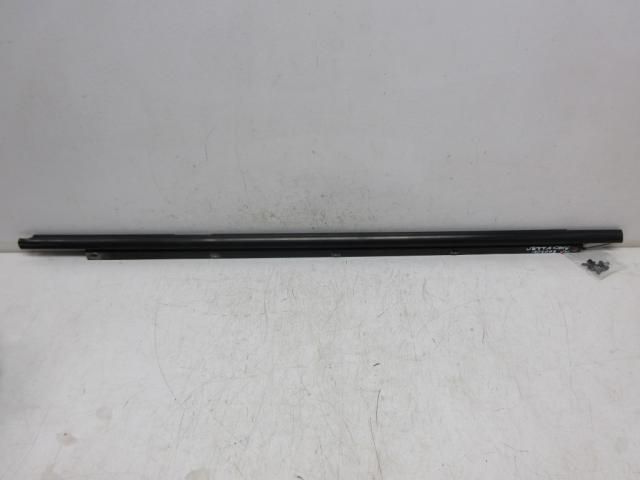 bontott VW JETTA Jobb hátsó Vízlehúzó Gumicsík