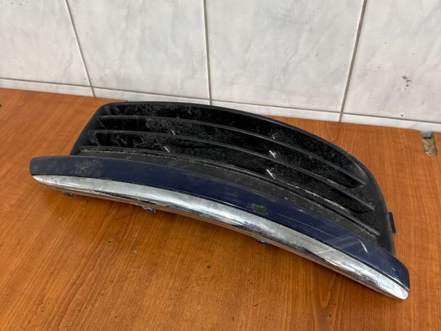 bontott VW JETTA Jobb Ködlámpa Rács