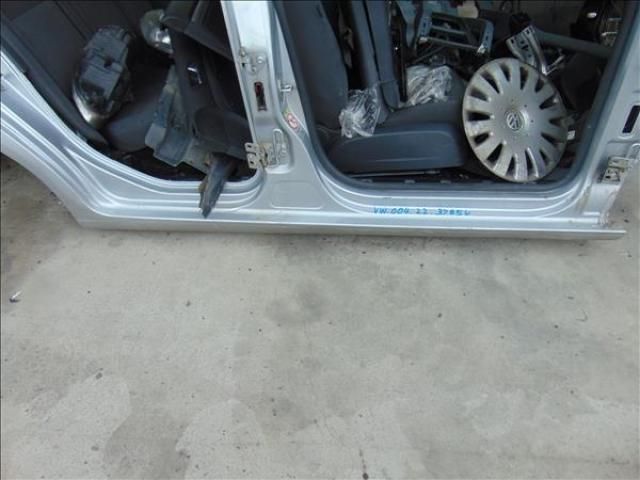 bontott VW JETTA Jobb Küszöb