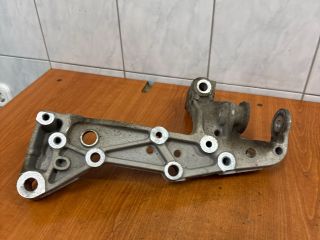 bontott VW JETTA Jobb Lengőkar Tartó