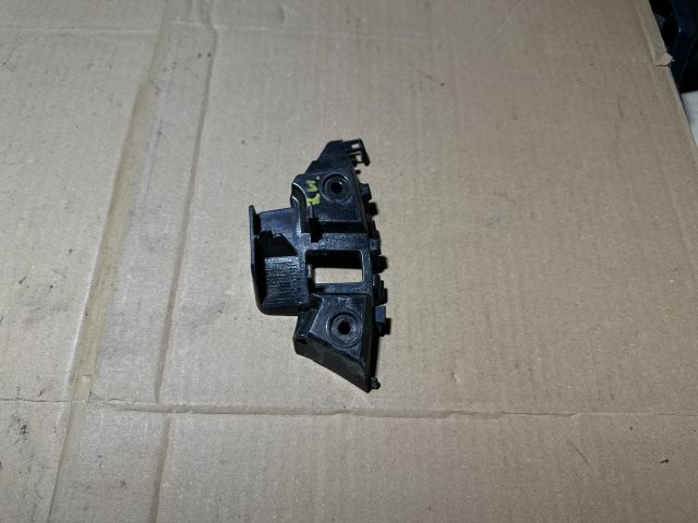 bontott VW JETTA Jobb Sárvédő Oldaltartó