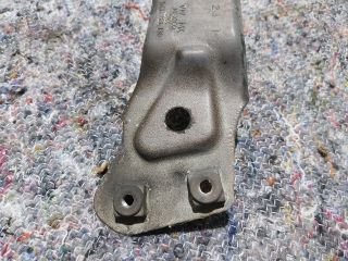 bontott VW JETTA Jobb Sárvédő Oldaltartó