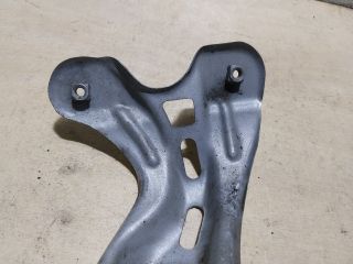 bontott VW JETTA Jobb Sárvédő Oldaltartó