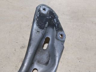 bontott VW JETTA Jobb Sárvédő Oldaltartó