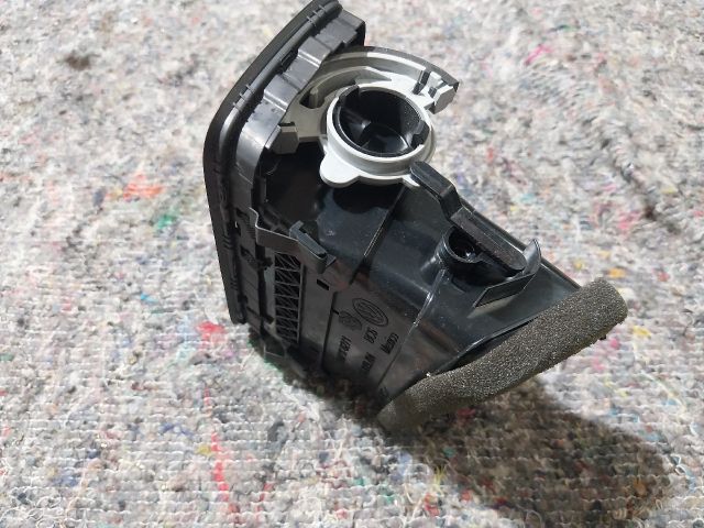 bontott VW JETTA Jobb Szellőző