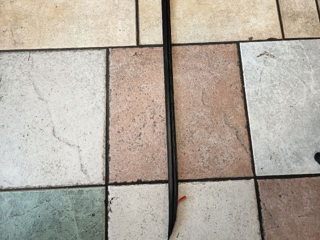 bontott VW JETTA Jobb Szélvédő Alatti Vízelvezető Műanyag