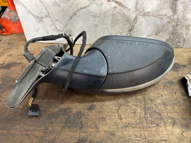 bontott VW JETTA Jobb Visszapillantó Tükör (Elektromos)