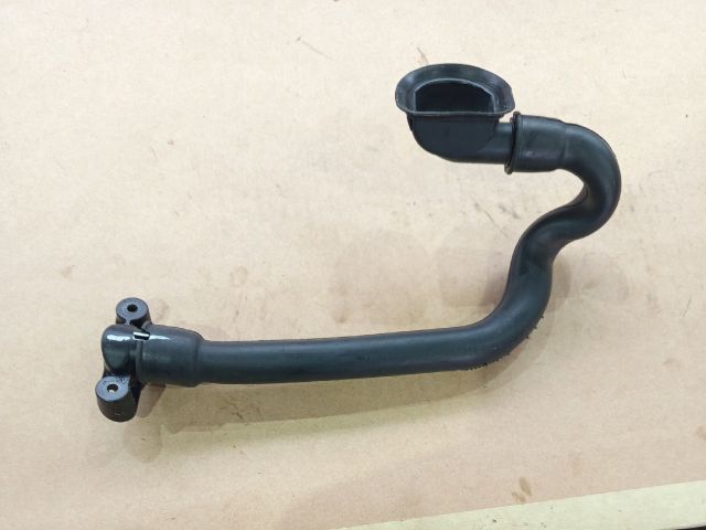 bontott VW JETTA Kesztyűtartó Hűtő Cső