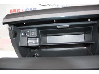 bontott VW JETTA Kesztyűtartó