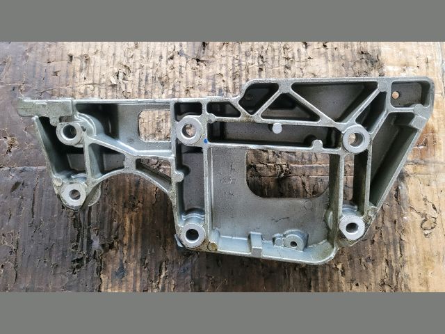 bontott VW JETTA Klímakompresszor Tartó Bak