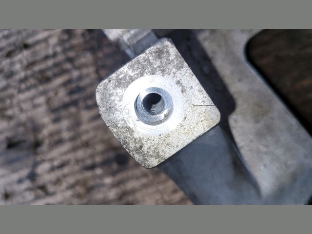 bontott VW JETTA Klímakompresszor Tartó Bak