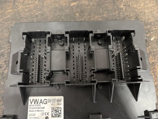 bontott VW JETTA Komfort Elektronika