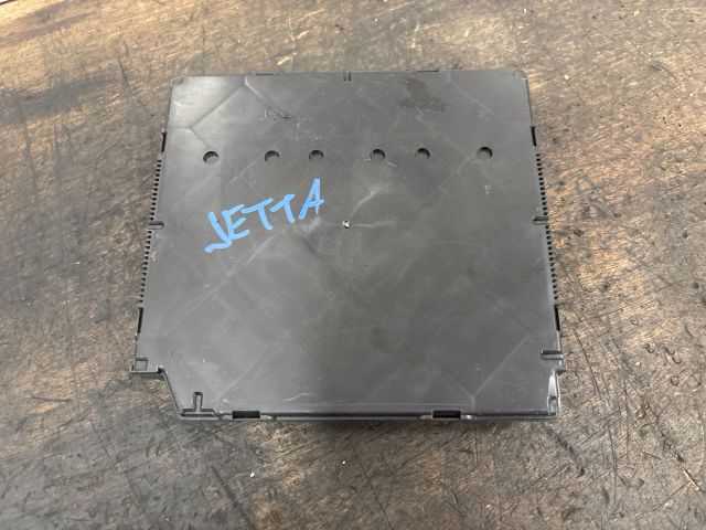 bontott VW JETTA Komfort Elektronika