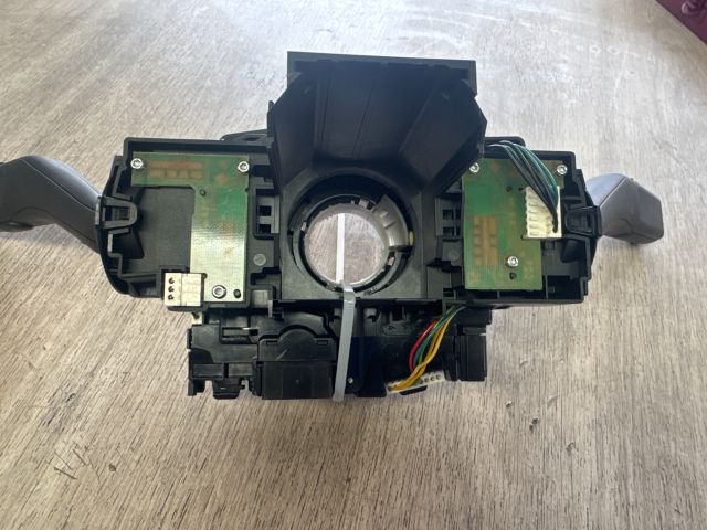 bontott VW JETTA Komplett Kormánykapcsoló (Bajuszkapcsoló)