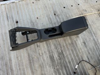 bontott VW JETTA Könyöklő