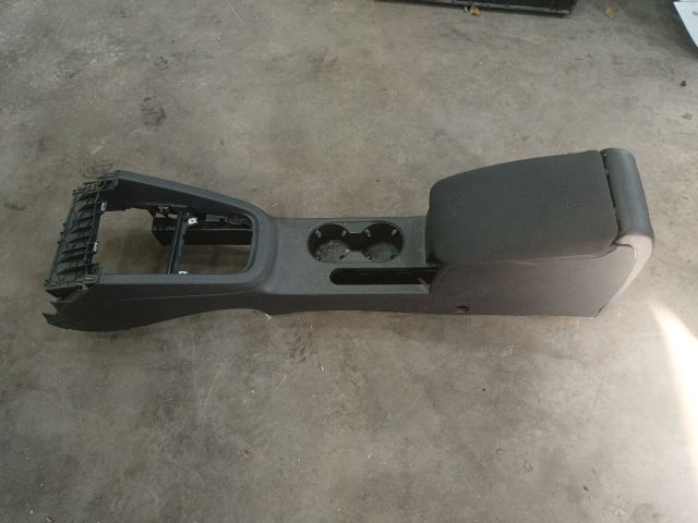 bontott VW JETTA Könyöklő