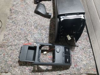 bontott VW JETTA Könyöklő