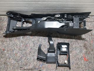 bontott VW JETTA Könyöklő