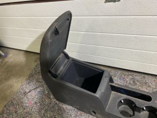 bontott VW JETTA Könyöklő