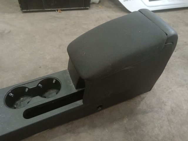 bontott VW JETTA Könyöklő