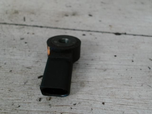 bontott VW JETTA Kopogás Jeladó