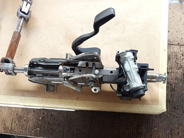 bontott VW JETTA Kormányoszlop Kormányzárral