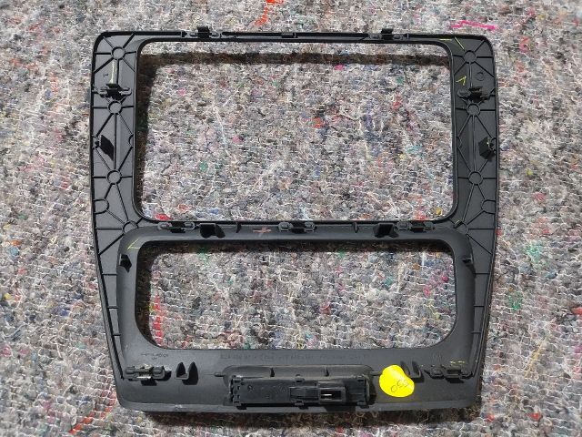 bontott VW JETTA Középkonzol Keret