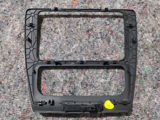 bontott VW JETTA Középkonzol Keret