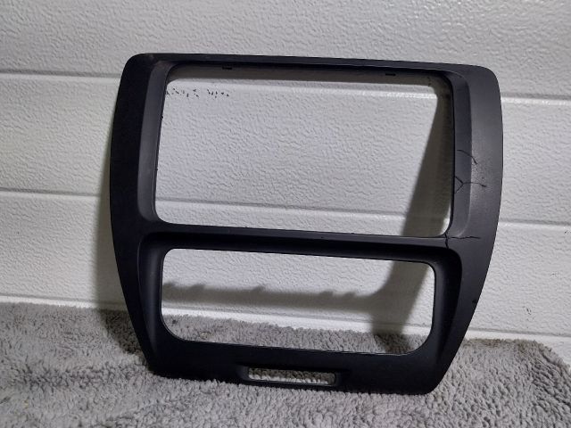 bontott VW JETTA Középkonzol Keret