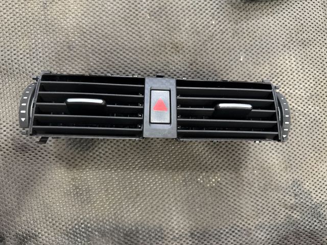 bontott VW JETTA Középső Szellőző