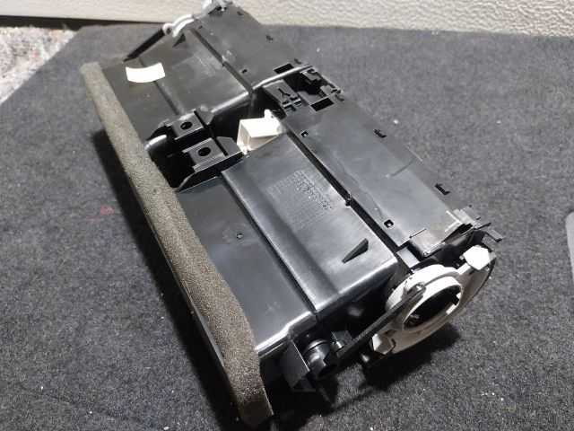 bontott VW JETTA Középső Szellőző