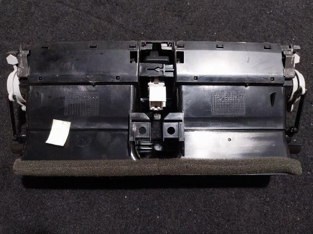 bontott VW JETTA Középső Szellőző