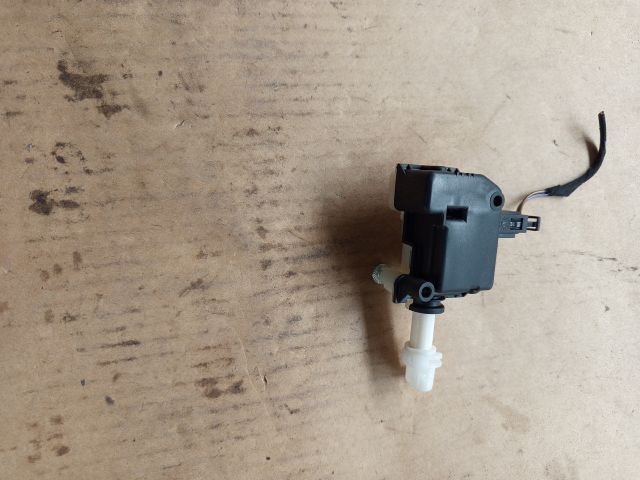 bontott VW JETTA Központizár Motor Tankajtó