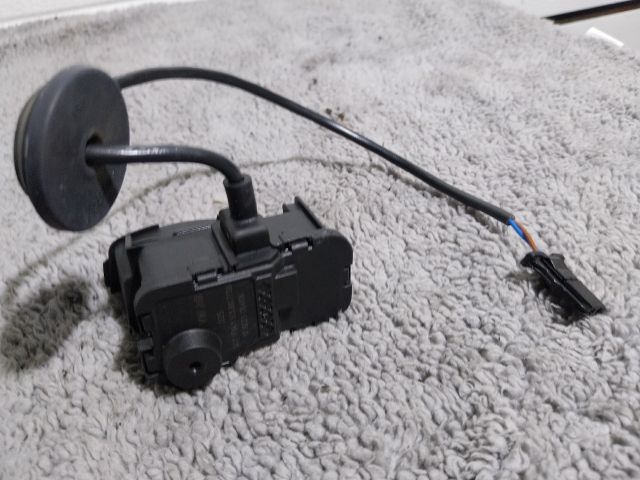 bontott VW JETTA Központizár Motor Tankajtó