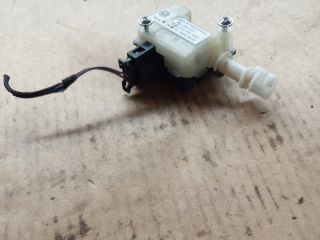 bontott VW JETTA Központizár Motor Tankajtó